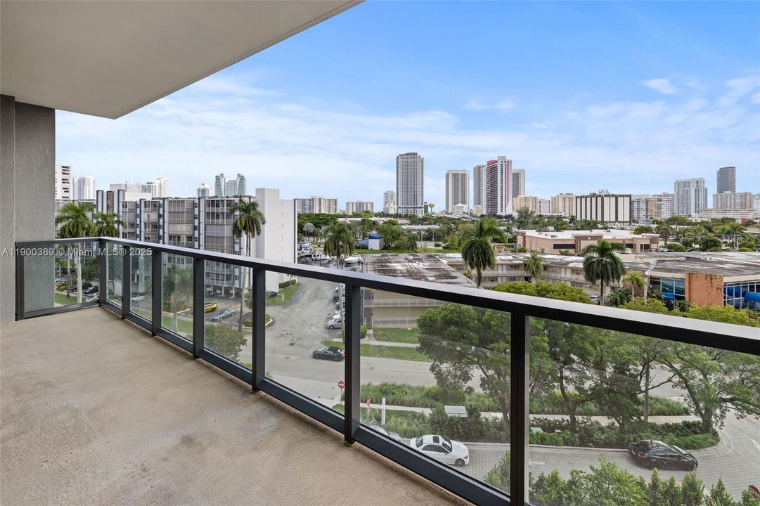 Active With Contract: $3,792 (2 beds, 2 baths, 1264 Square Feet)