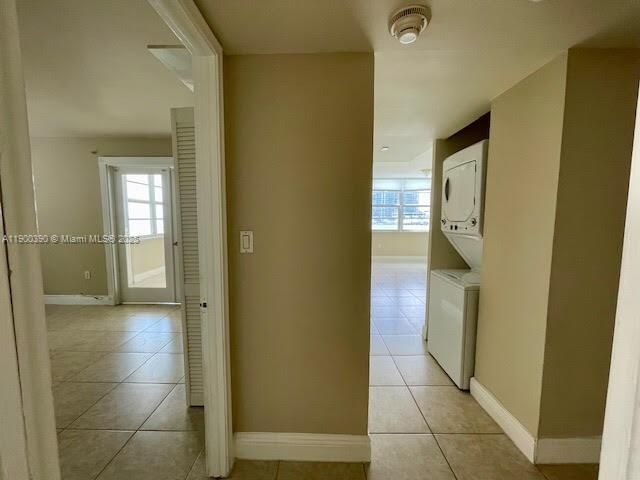 For Rent: $3,225 (2 beds, 2 baths, 1100 Square Feet)