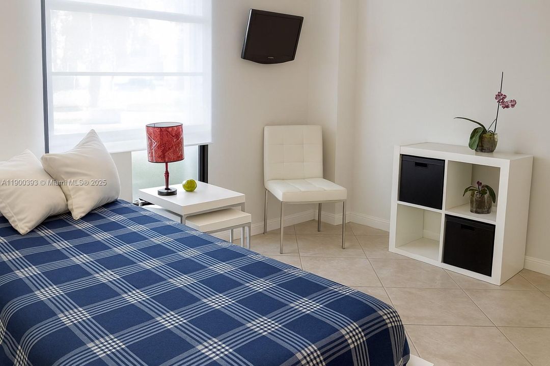 Недавно продано: $234,000 (2 спален, 2 ванн, 1081 Квадратных фут)