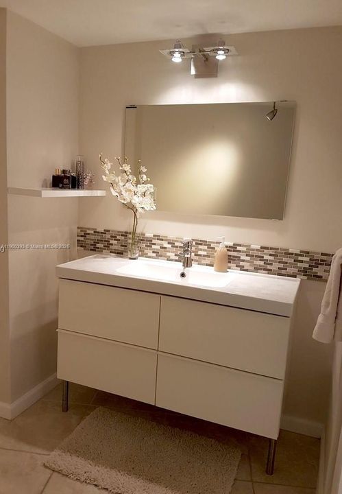 Недавно продано: $234,000 (2 спален, 2 ванн, 1081 Квадратных фут)