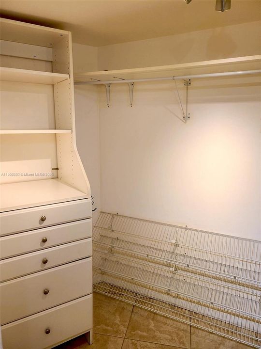 Недавно продано: $234,000 (2 спален, 2 ванн, 1081 Квадратных фут)