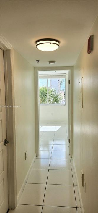 For Rent: $2,600 (2 beds, 2 baths, 920 Square Feet)
