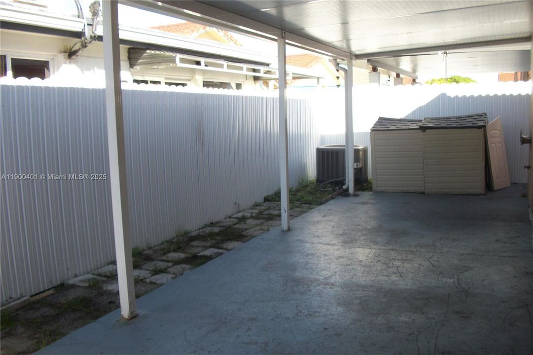 Recently Rented: $2,990 (3 beds, 2 baths, 1180 Square Feet)