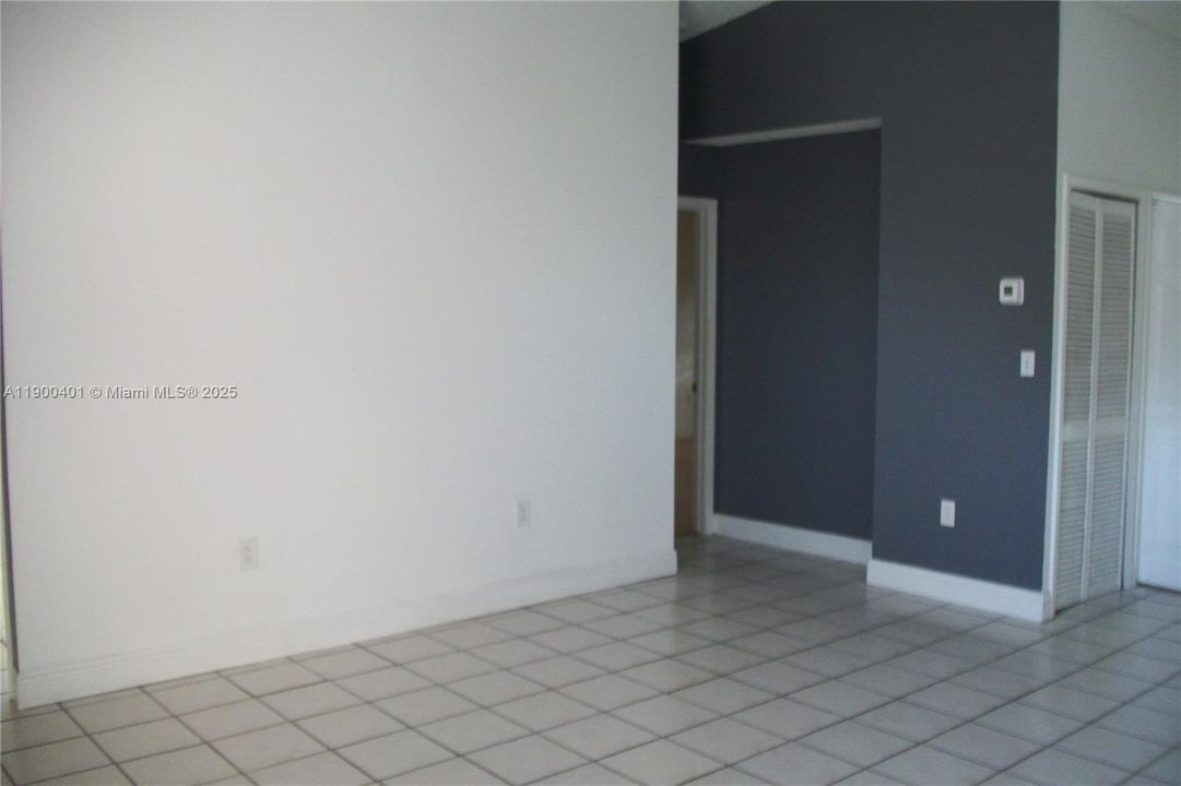 Recently Rented: $2,990 (3 beds, 2 baths, 1180 Square Feet)