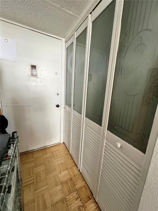 Под контрактом: $1,675 (0 спален, 1 ванн, 507 Квадратных фут)