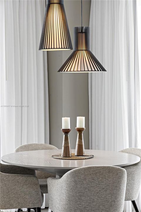 На продажу: $765,000 (2 спален, 2 ванн, 1075 Квадратных фут)