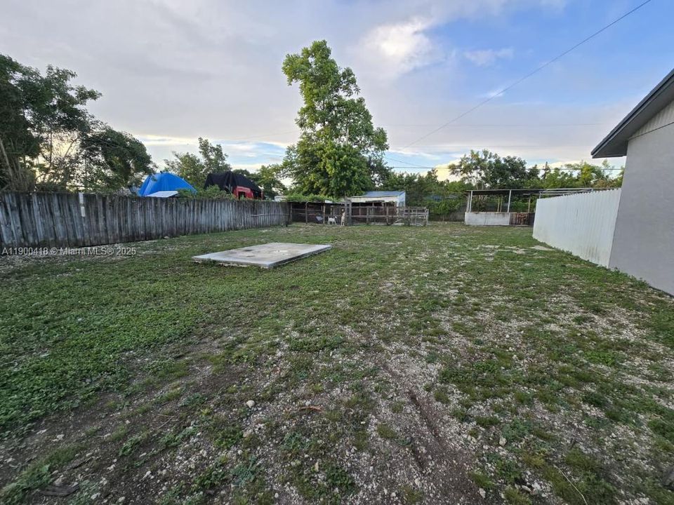 En Venta: $1,195,000 (6 camas, 4 baños, 2657 Pies cuadrados)