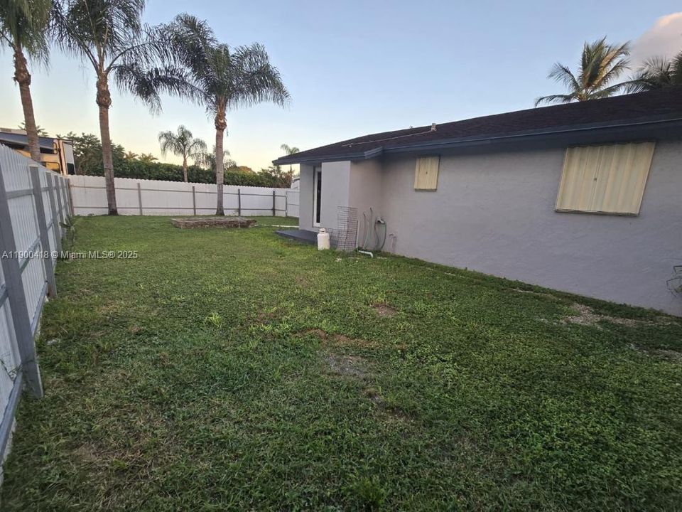 En Venta: $1,195,000 (6 camas, 4 baños, 2657 Pies cuadrados)