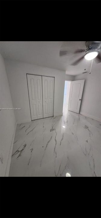 En Venta: $1,195,000 (6 camas, 4 baños, 2657 Pies cuadrados)