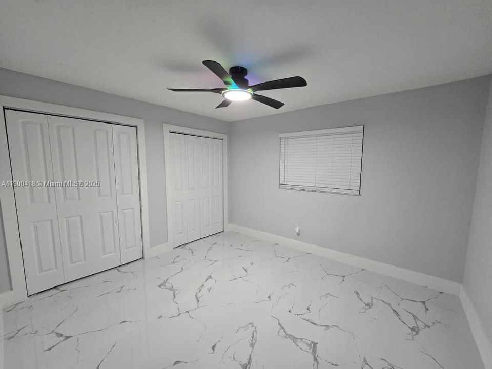 En Venta: $1,195,000 (6 camas, 4 baños, 2657 Pies cuadrados)