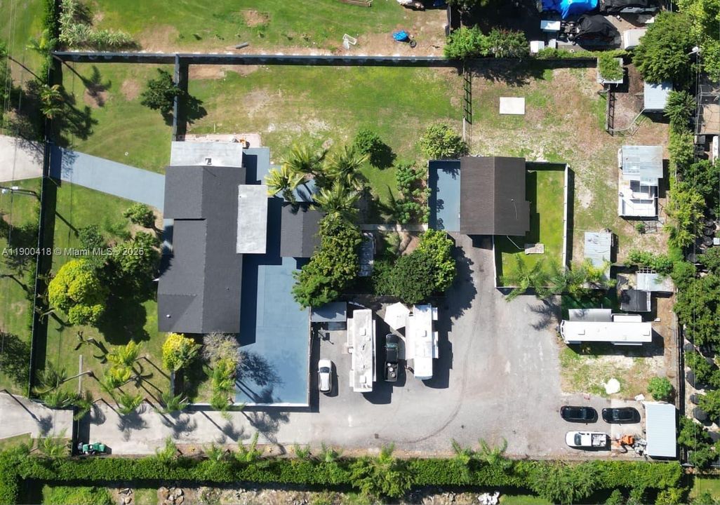 En Venta: $1,195,000 (6 camas, 4 baños, 2657 Pies cuadrados)