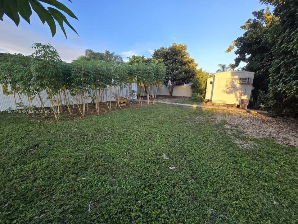 En Venta: $1,195,000 (6 camas, 4 baños, 2657 Pies cuadrados)