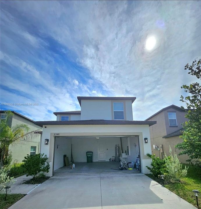 For Rent: $2,400 (3 beds, 2 baths, 0 Square Feet)