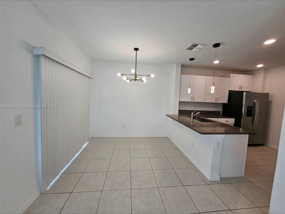 For Rent: $2,400 (3 beds, 2 baths, 0 Square Feet)