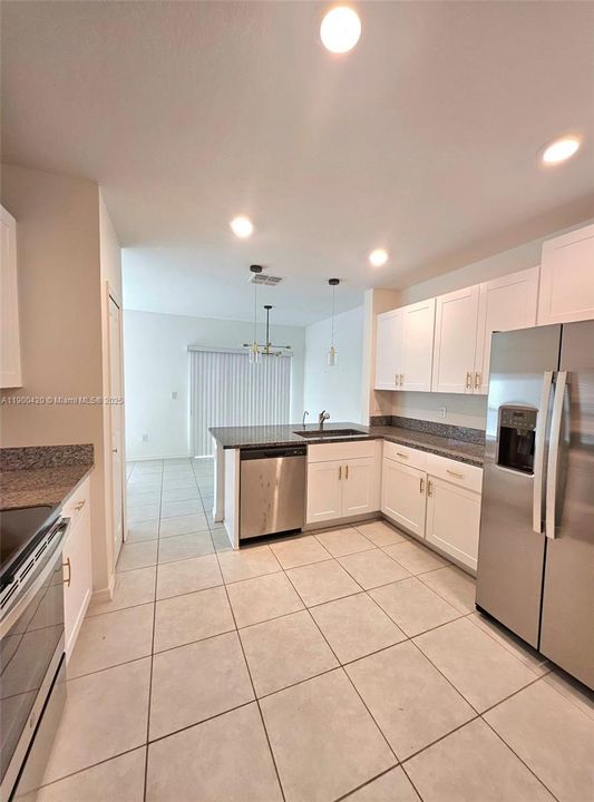 For Rent: $2,400 (3 beds, 2 baths, 0 Square Feet)