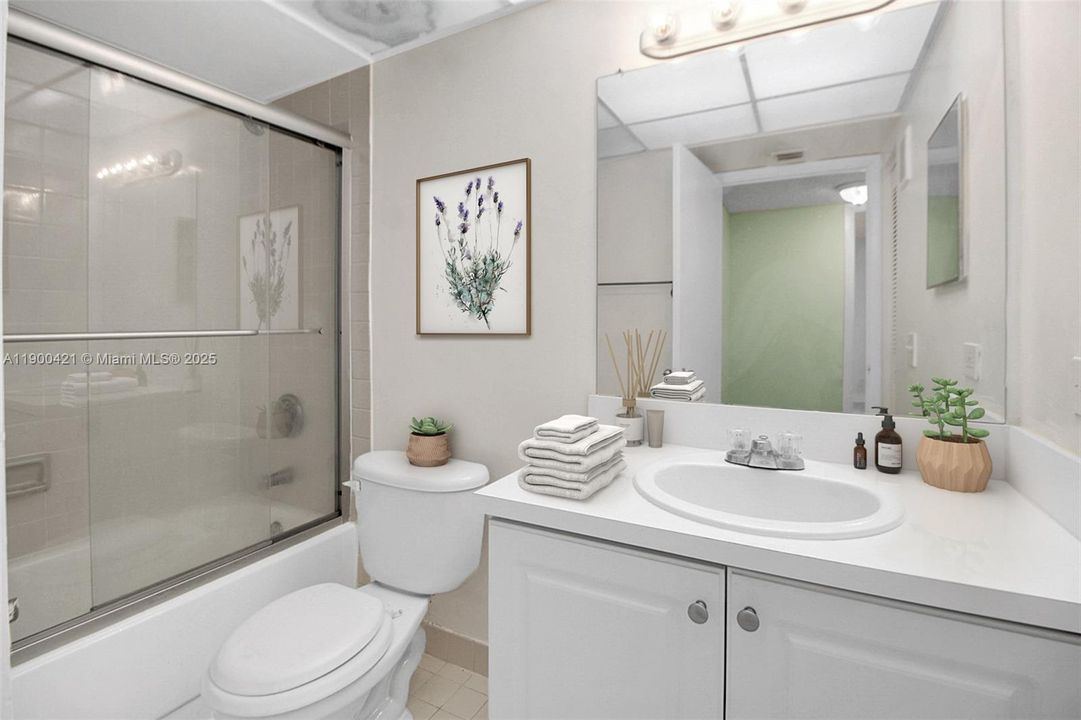 For Sale: $224,900 (1 beds, 1 baths, 710 Square Feet)