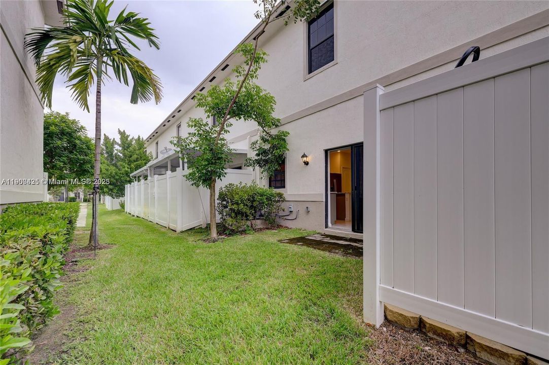 En Renta: $2,600 (3 camas, 2 baños, 1466 Pies cuadrados)