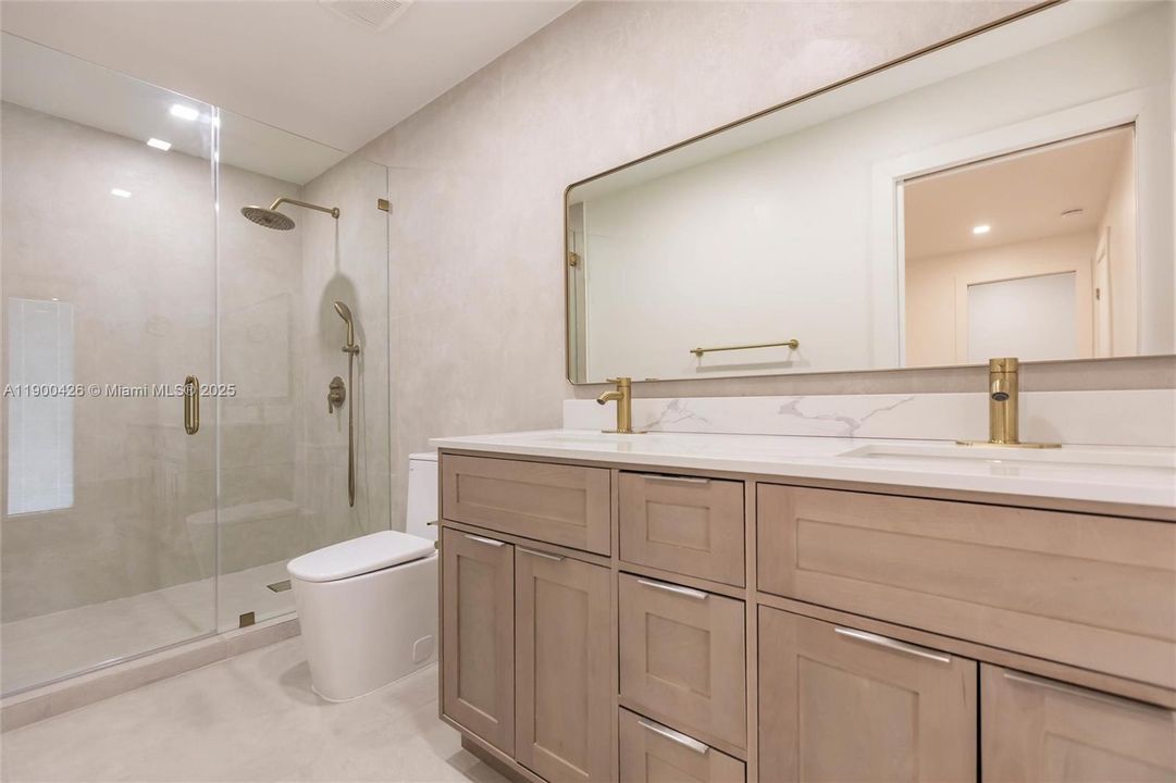 For Rent: $4,500 (4 beds, 2 baths, 0 Square Feet)