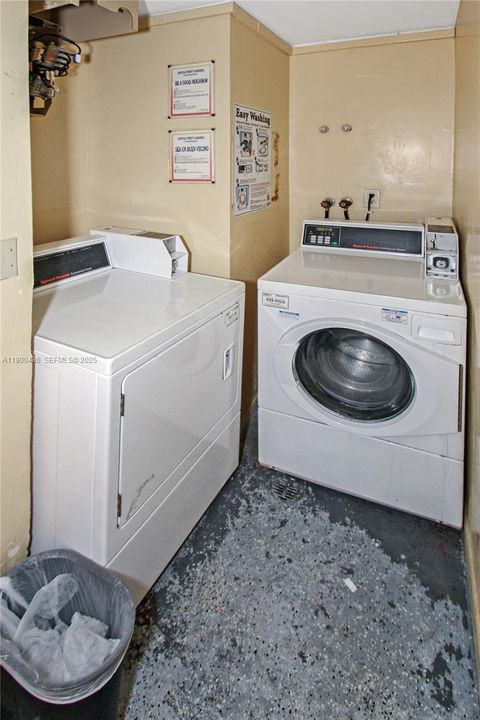 Laundry facilities on site