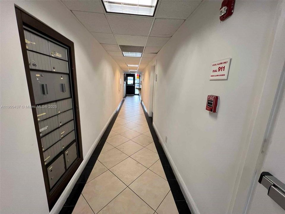 出租: $1,900 (0 贝兹, 0 浴室, 0 平方英尺)