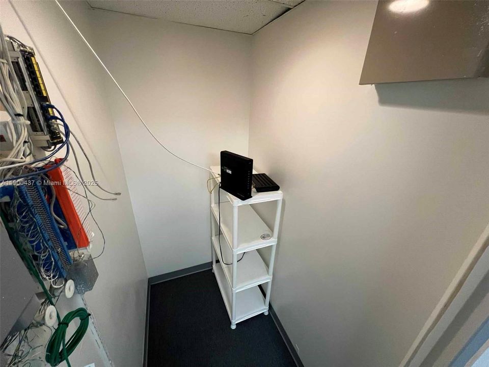 出租: $1,900 (0 贝兹, 0 浴室, 0 平方英尺)