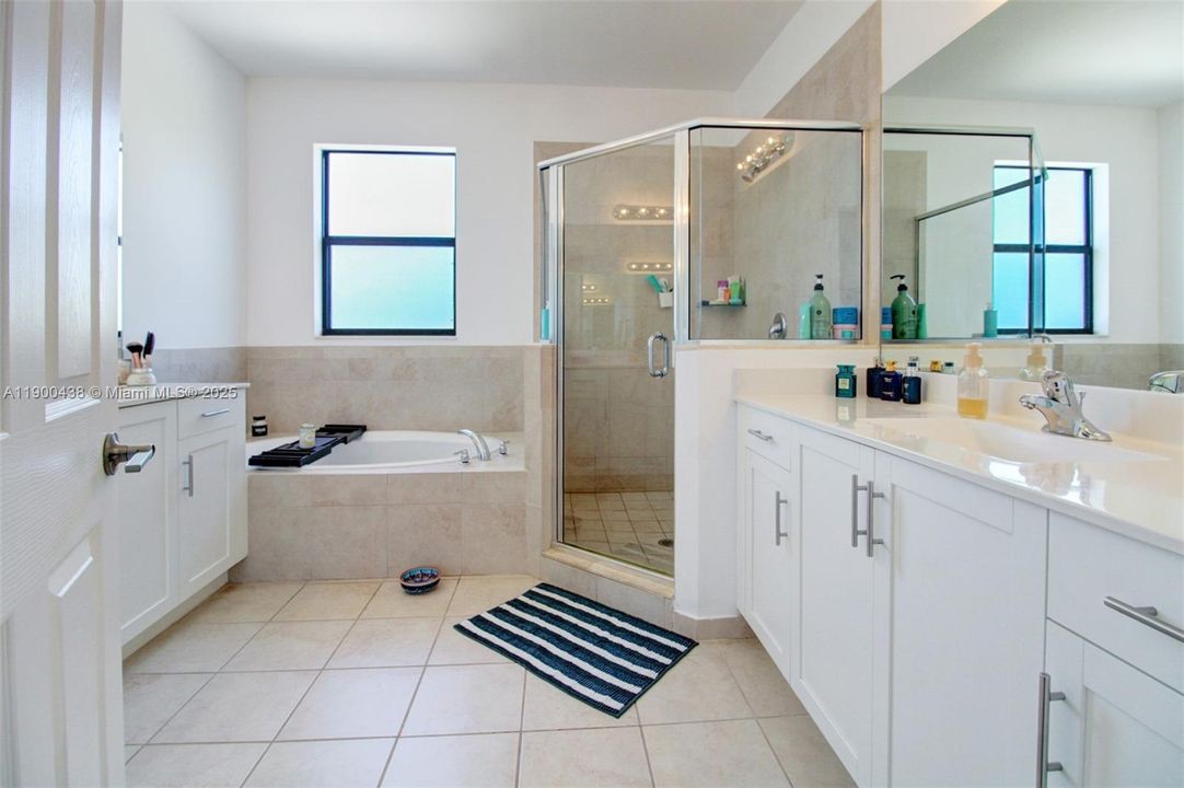 Active With Contract: $815,000 (4 beds, 3 baths, 2654 Square Feet)