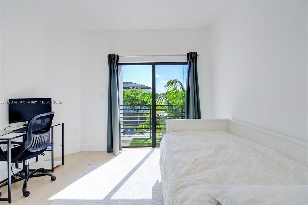 Active With Contract: $815,000 (4 beds, 3 baths, 2654 Square Feet)