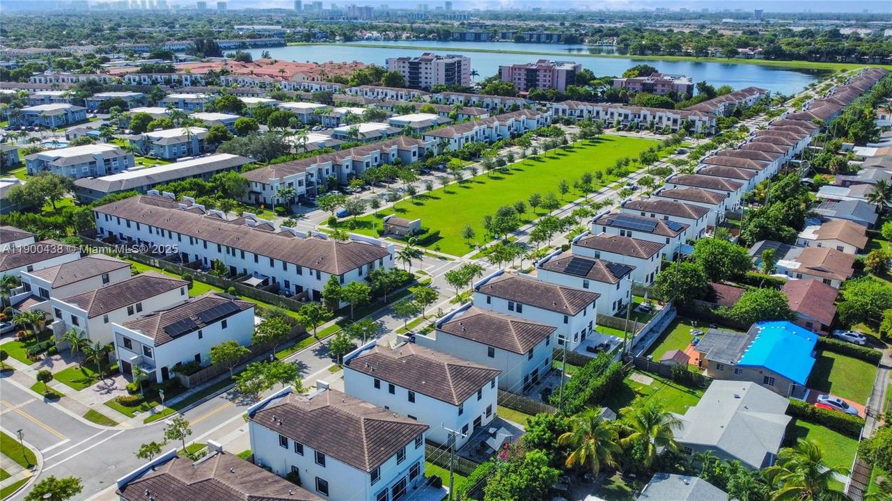 Active With Contract: $815,000 (4 beds, 3 baths, 2654 Square Feet)