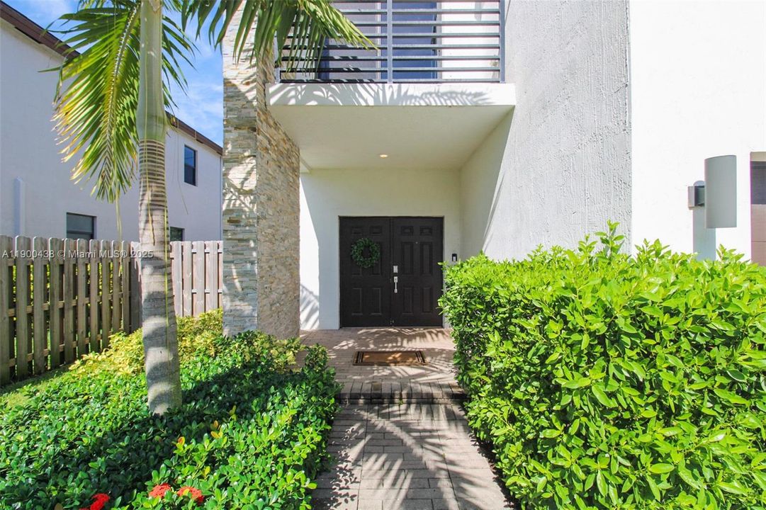 Active With Contract: $815,000 (4 beds, 3 baths, 2654 Square Feet)