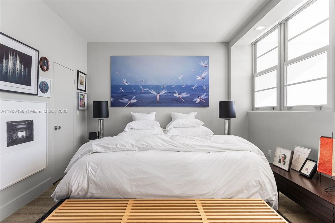 Под контрактом: $465,000 (1 спален, 1 ванн, 900 Квадратных фут)