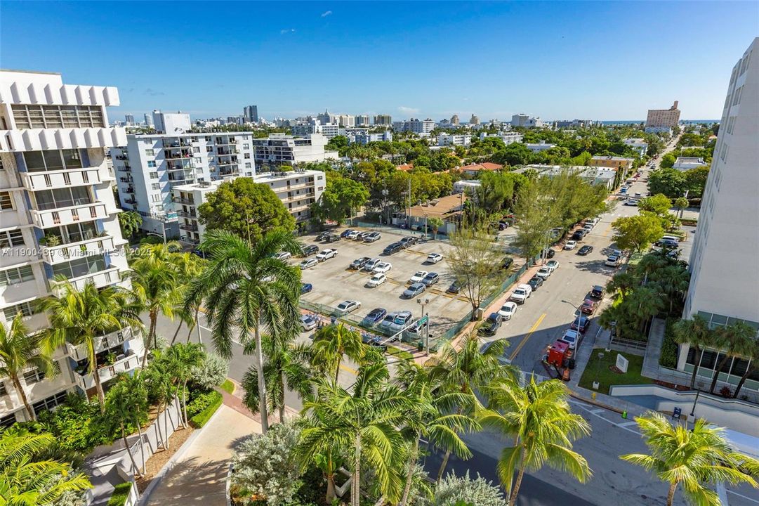 Под контрактом: $465,000 (1 спален, 1 ванн, 900 Квадратных фут)