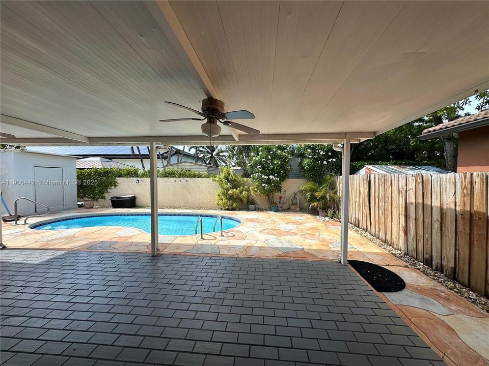 For Rent: $3,200 (3 beds, 2 baths, 1453 Square Feet)