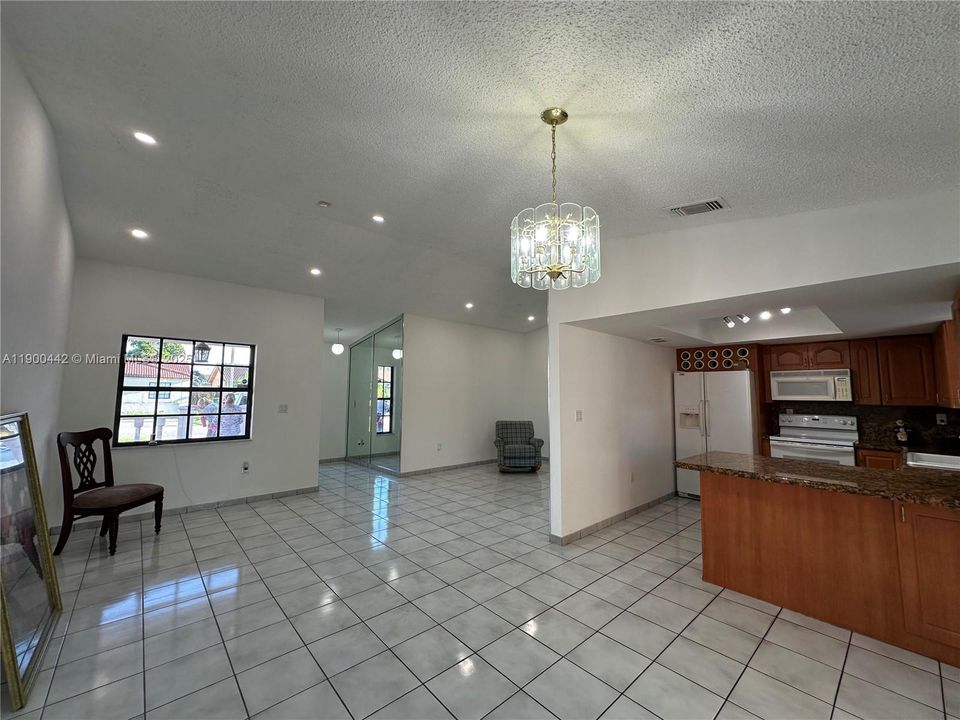 For Rent: $3,200 (3 beds, 2 baths, 1453 Square Feet)