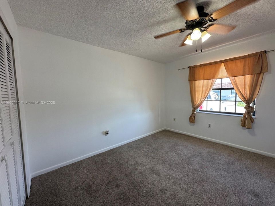 For Rent: $3,200 (3 beds, 2 baths, 1453 Square Feet)