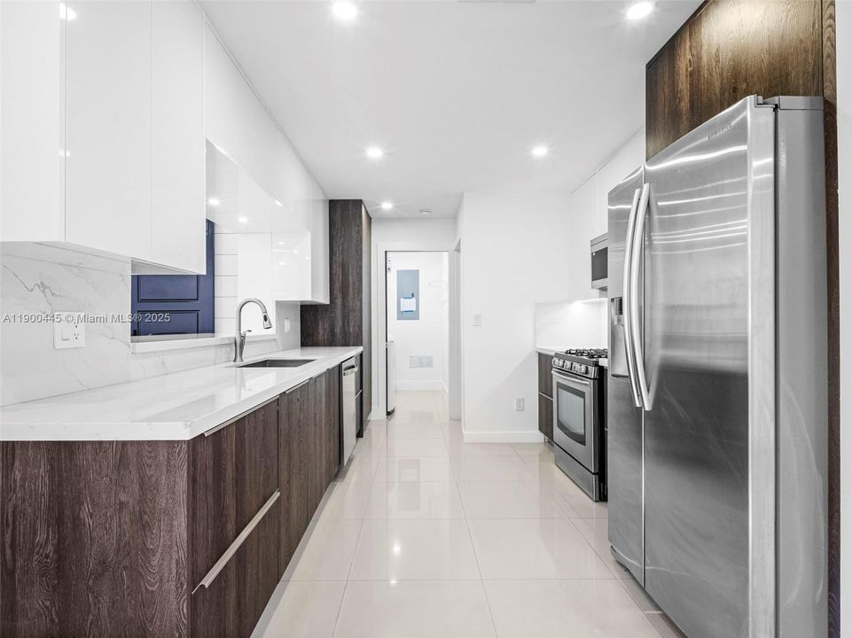 Recently Rented: $4,200 (4 beds, 3 baths, 1975 Square Feet)