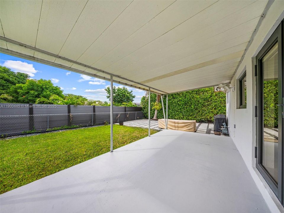 Recently Rented: $4,200 (4 beds, 3 baths, 1975 Square Feet)