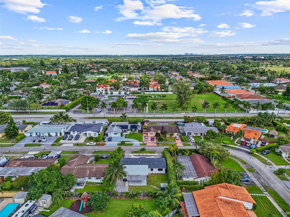 Recently Rented: $4,200 (4 beds, 3 baths, 1975 Square Feet)