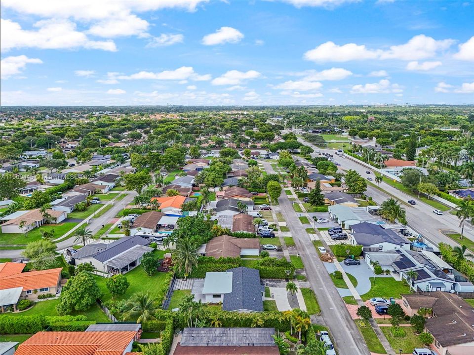 Recently Rented: $4,200 (4 beds, 3 baths, 1975 Square Feet)