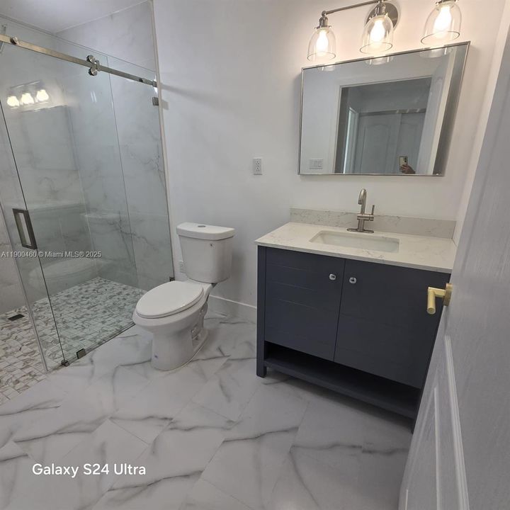 For Sale: $1,200,000 (5 beds, 2 baths, 2544 Square Feet)