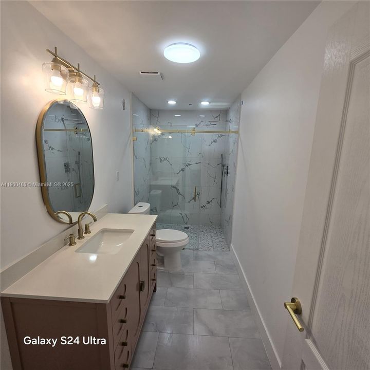 For Sale: $1,200,000 (5 beds, 2 baths, 2544 Square Feet)