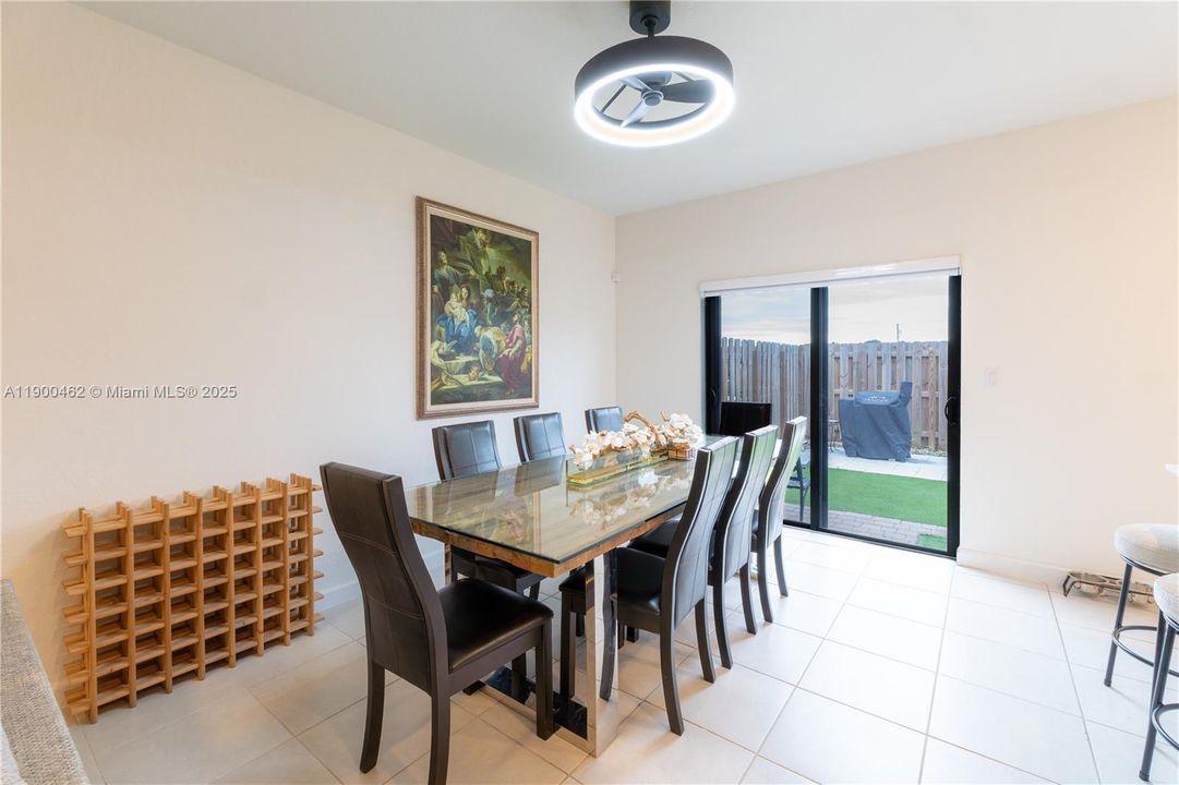 待售: $525,000 (3 贝兹, 2 浴室, 1827 平方英尺)