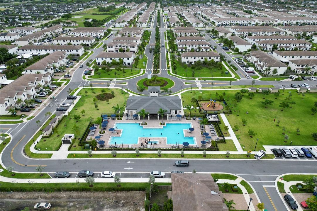 待售: $525,000 (3 贝兹, 2 浴室, 1827 平方英尺)