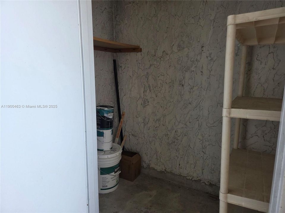 For Rent: $1,750 (1 beds, 1 baths, 750 Square Feet)