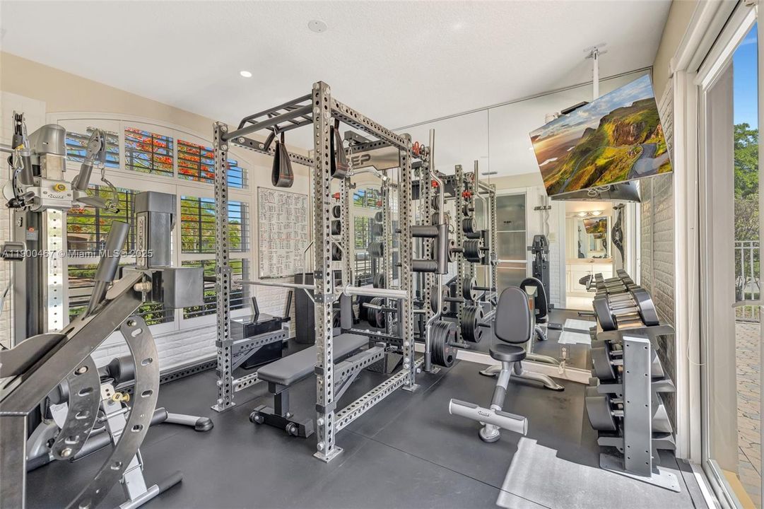 Recently Sold: $899,000 (5 beds, 5 baths, 3281 Square Feet)