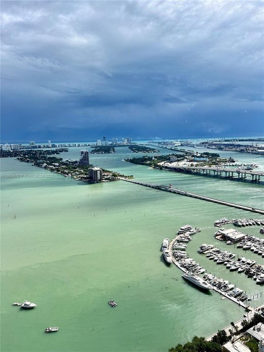 For Sale: $2,300,000 (3 beds, 4 baths, 2018 Square Feet)