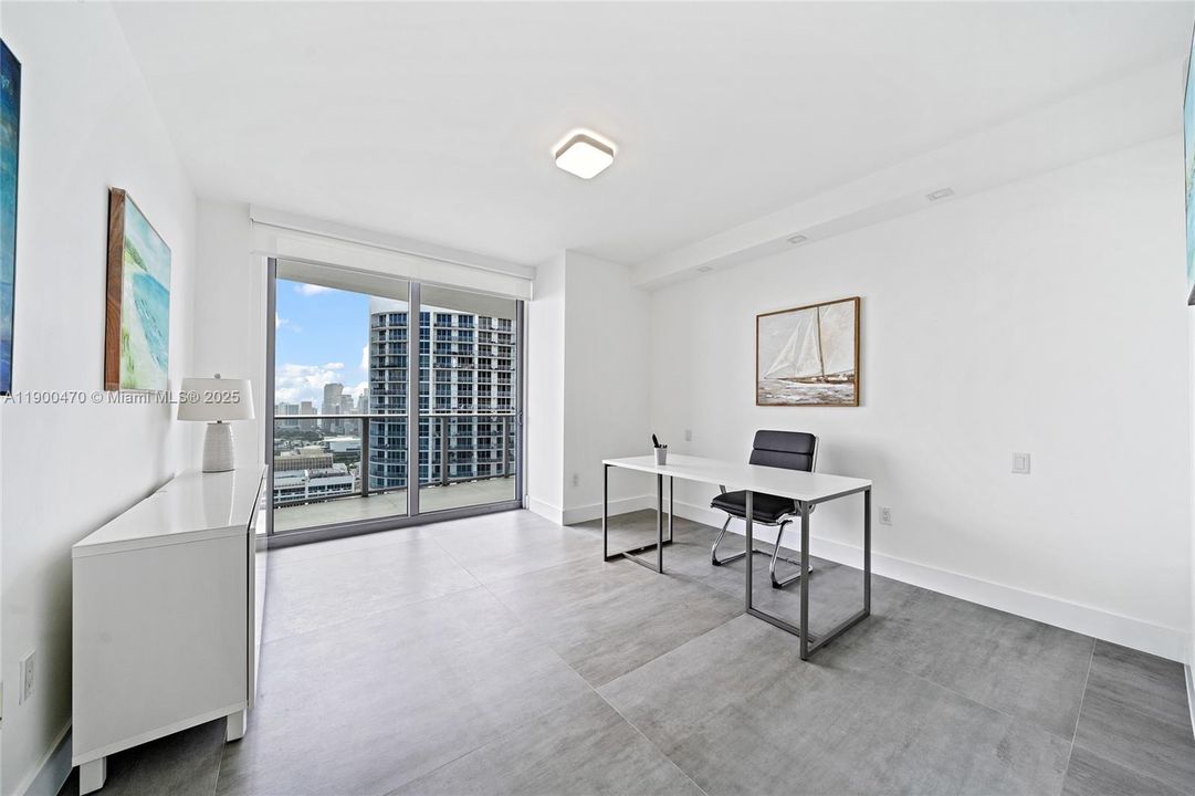 For Sale: $2,300,000 (3 beds, 4 baths, 2018 Square Feet)