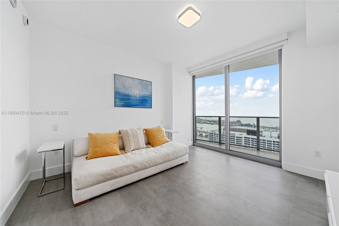 For Sale: $2,300,000 (3 beds, 4 baths, 2018 Square Feet)