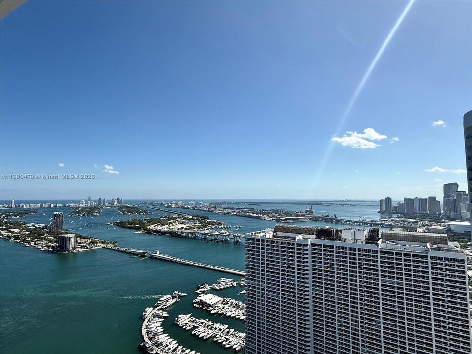 For Sale: $2,300,000 (3 beds, 4 baths, 2018 Square Feet)