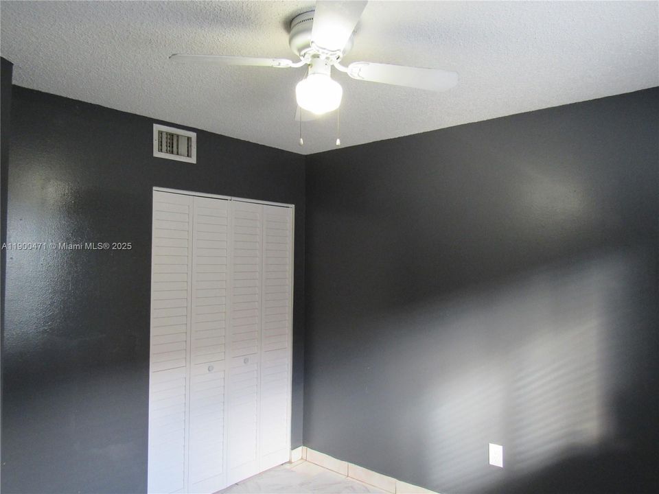 For Rent: $2,100 (2 beds, 2 baths, 812 Square Feet)