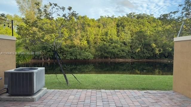 Active With Contract: $2,800 (2 beds, 2 baths, 1379 Square Feet)